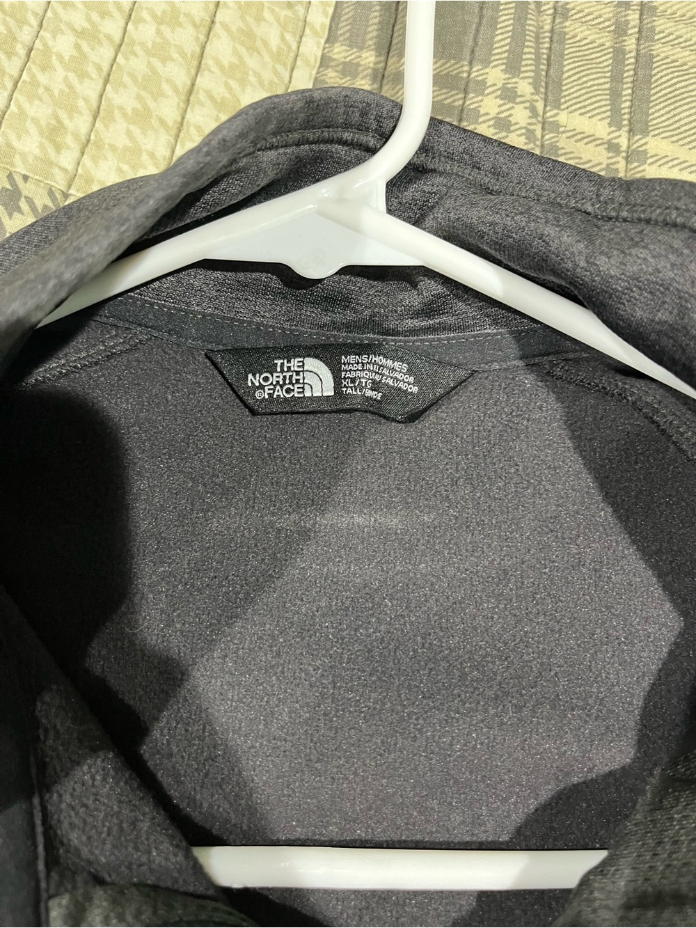 The North Face Men's Charcoal Half-Zip Lightweight Jacket - Picture 4 of 4